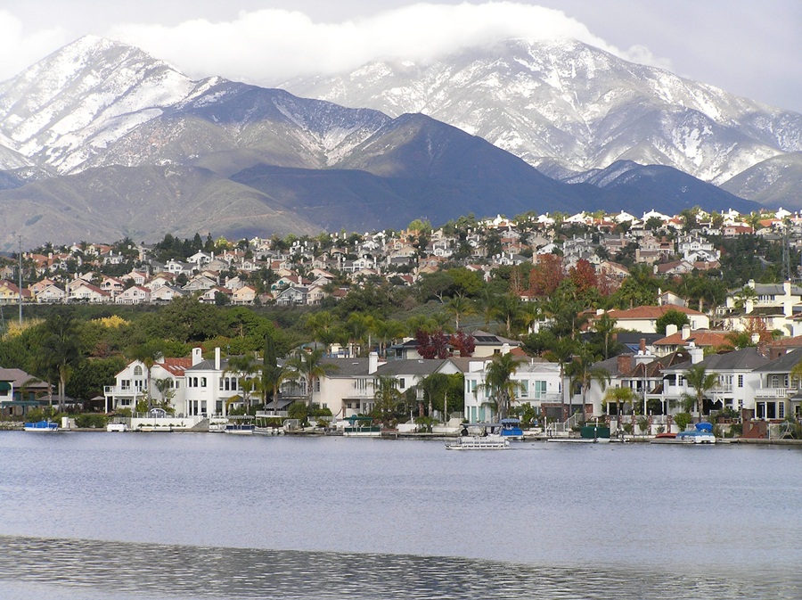 Water damage and restoration Aliso Viejo CA